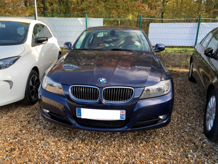 BMW 330d xDrive 245 ch Luxe * (15 CV) - couleur : bleu - réf : 3014 BMW 330d xDrive 245 ch Luxe * (15 CV) - couleur : bleu - réf : 3014