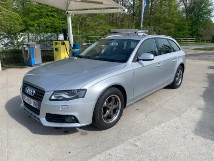 Audi A4 Avant 2.0 TDI 143 DPF Ambiente * (8 CV) - couleur : gris clair - réf : 2910 Audi A4 Avant 2.0 TDI 143 DPF Ambiente * (8 CV) - couleur : gris clair - réf : 2910