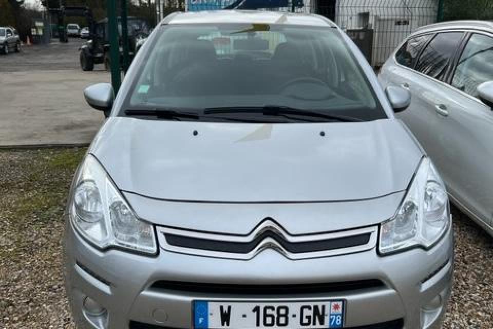 Citroën C3 HDi 70 Confort * (4 CV) - couleur : gris clair - réf : 2957