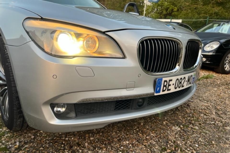 BMW 730d Luxe A * (15 CV) - couleur : gris - réf : 3006