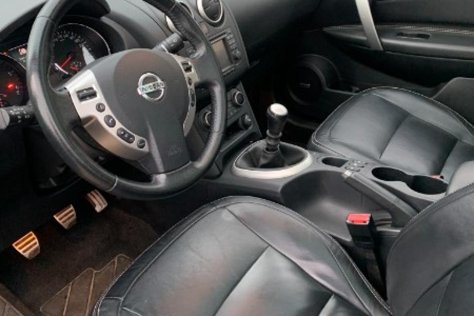 NISSAN QASHQAI 1.6 dCi 130 STOP/START TEKNA* (7 CV) - couleur : noir - réf n/a