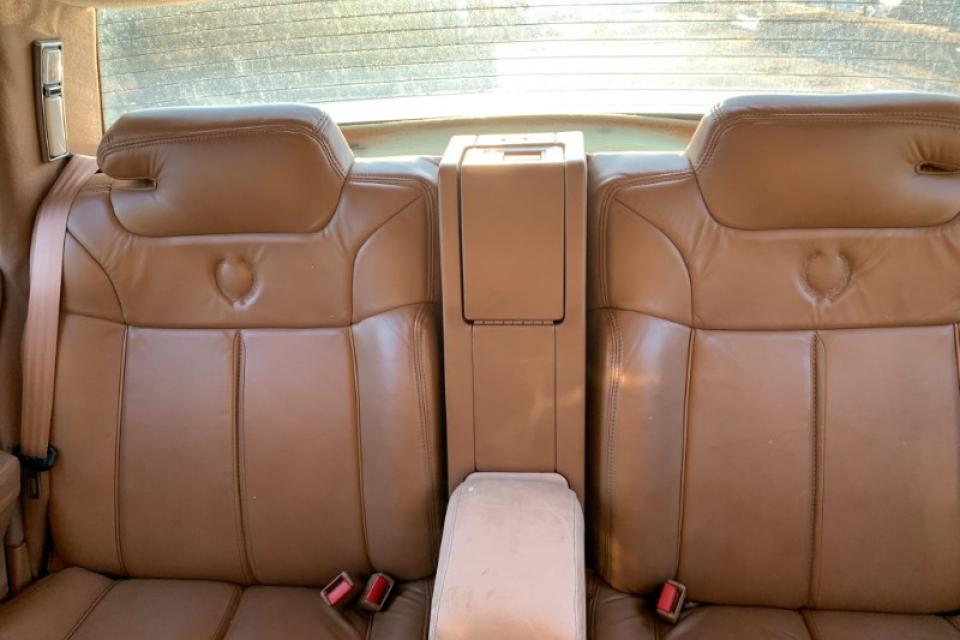 CADILLAC SEVILLE STS - couleur blanche, réf : 2912