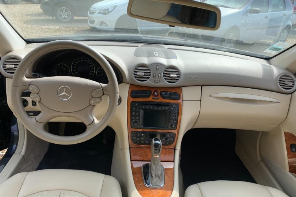 Mercedes CLK 270 CDI Elégance A * (10 CV) - couleur : noir - réf : 2981