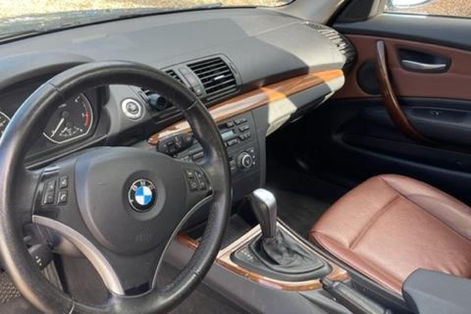 BMW SERIE1 118D (E87 II) 5P 2.0 D 143 BVA - couleur : marron - réf 2920